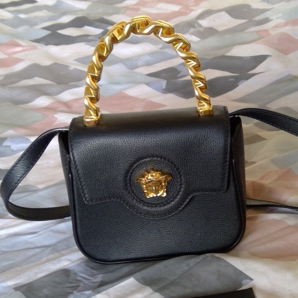 La Medusa Chain Crossbody Bag - Picture 1 of 5